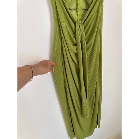 Billy J Mindy Ribbed Bodycon Midi Twist-Back Maxi Dress in Olive Green, Size 10 - Picture 7 of 8